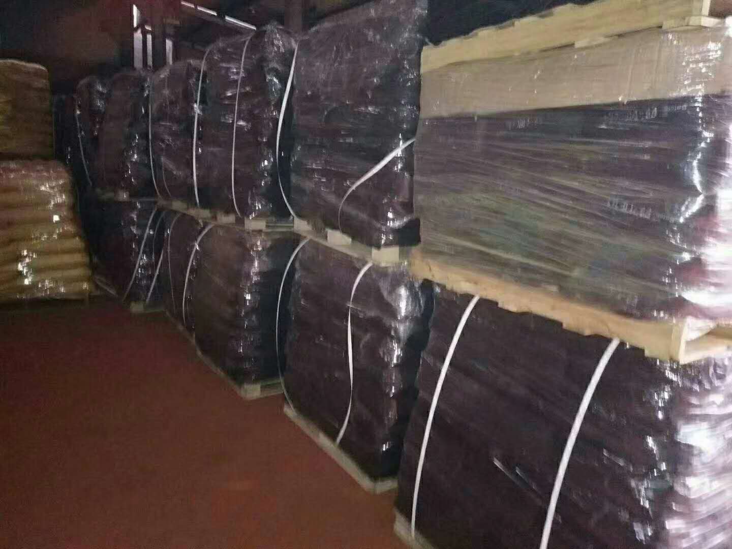 炭黑廠家，廣西炭黑，南寧黑粉，色素炭黑，玻璃膠專用炭黑