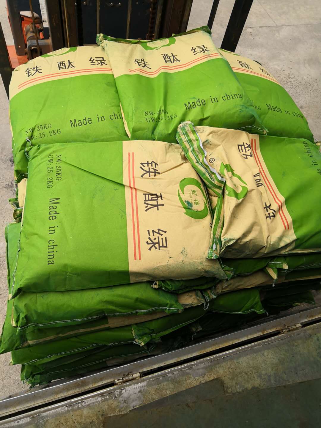 顏料綠，地坪綠，耐磨地坪，耐曬綠，氧化鐵綠，